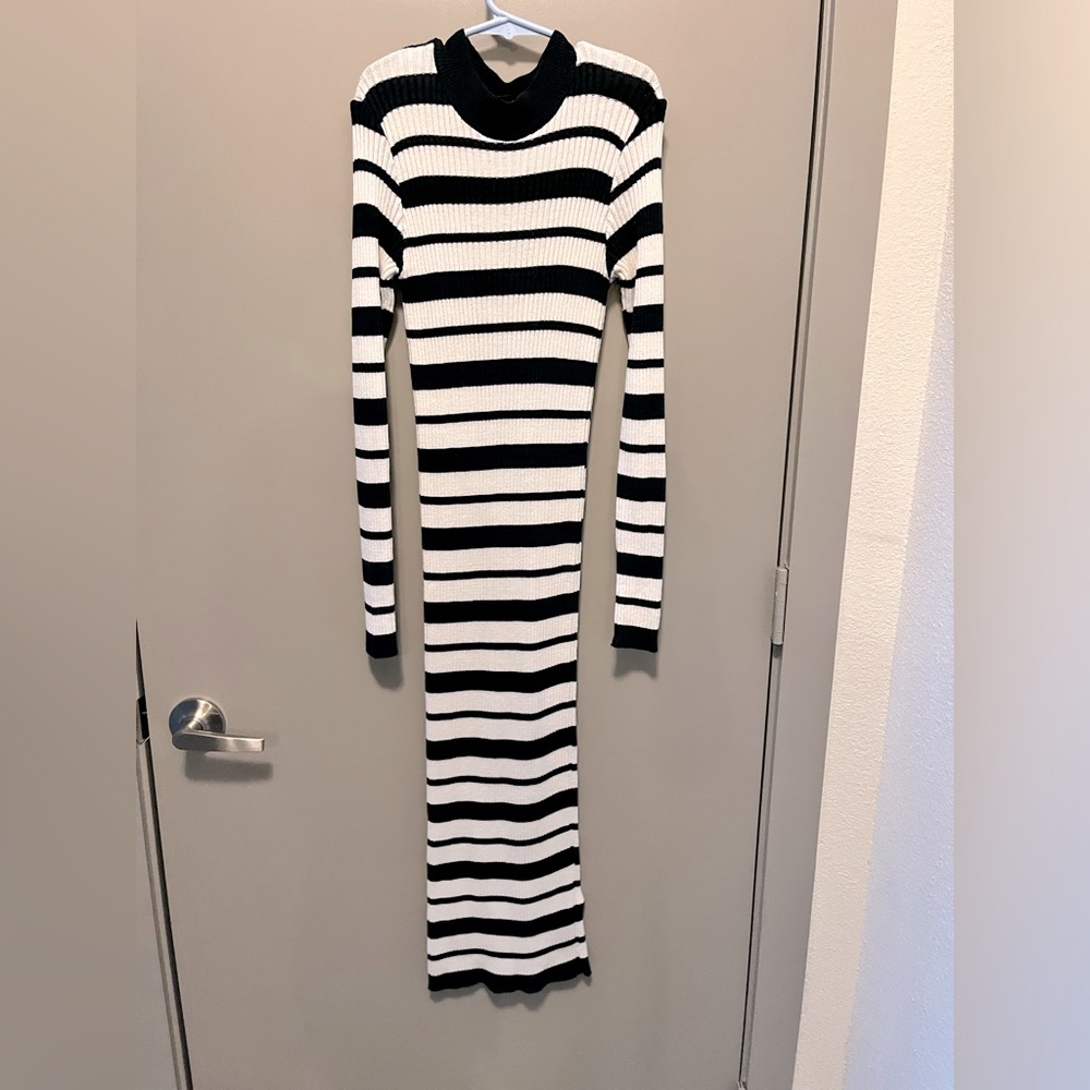 Midi bodycon dress long sleeve, navy blue and white, size 2